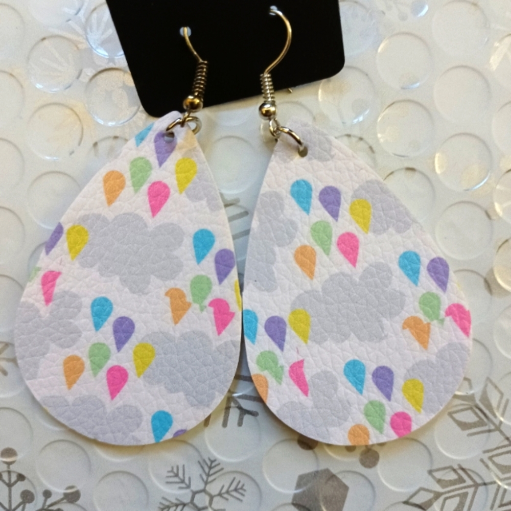Rainbow raindrops with clouds earrings